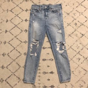NWT skinny high waisted distressed jean.